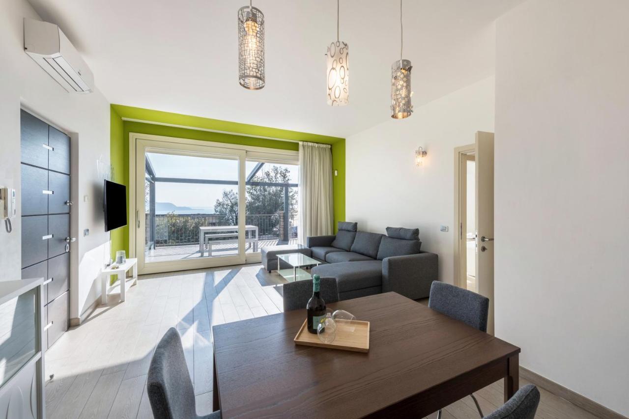 Residence Virgilio Green Toscolano Maderno Bagian luar foto